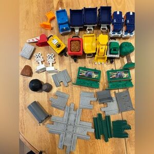 GeoTRAX Lot of Train Sets Push Along Steam Engines & Wagons fisher price